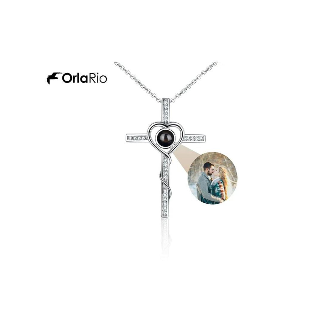 Eternal Moments Orla Rio Necklace. Transform unforgettable moments into personalized jewelry that holds your most cherished memories.