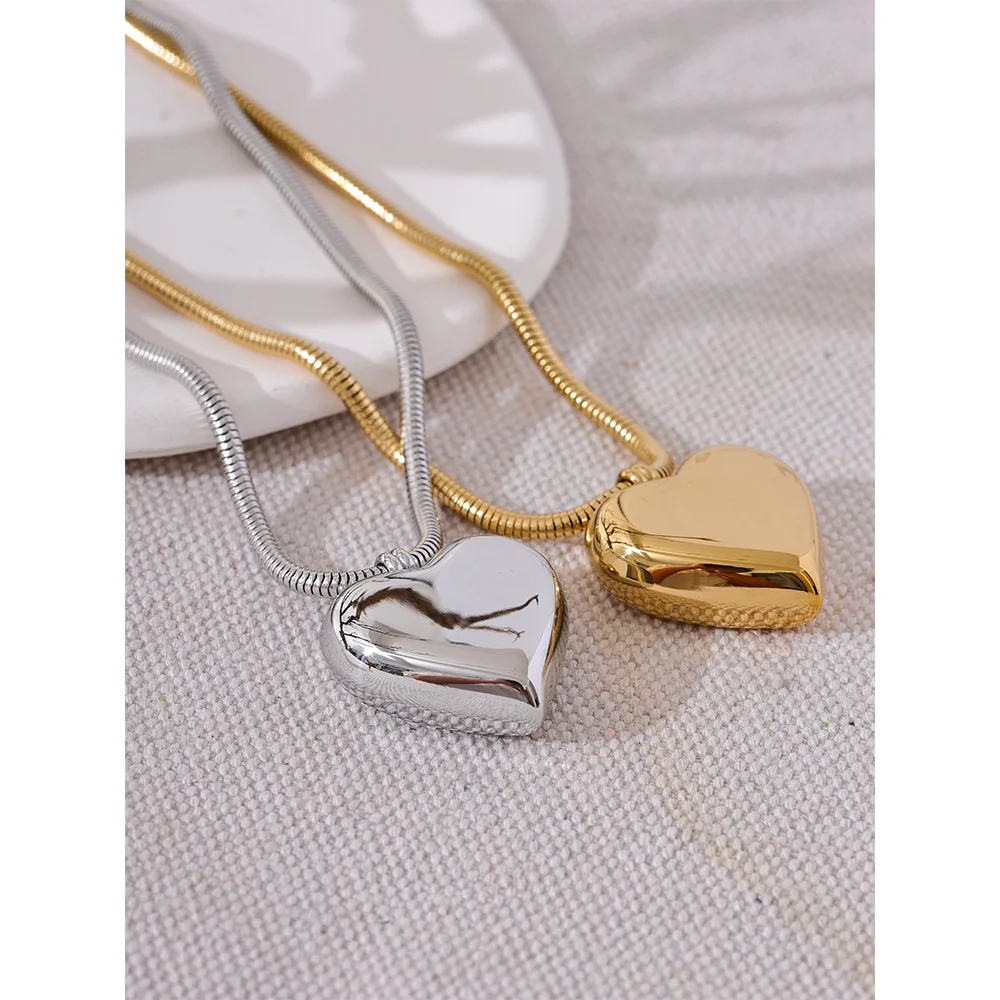 Colar Feminino Heart Hollow Love OrlaRio